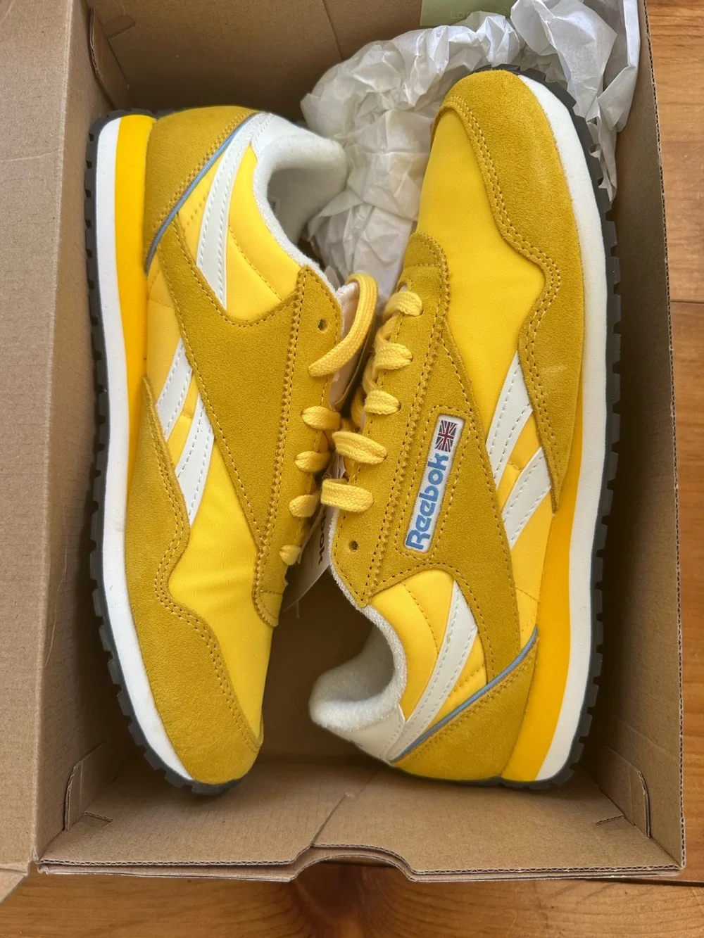 NWT Reebok Women’s 10.5 Classic AZ Running Shoes